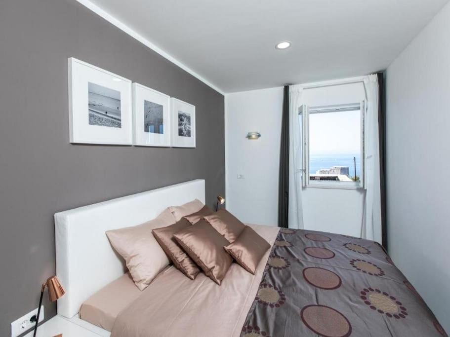 Bleu Villa - Three Bedroom Villa With Balcony And City View ดูบรอฟนิก ภายนอก รูปภาพ