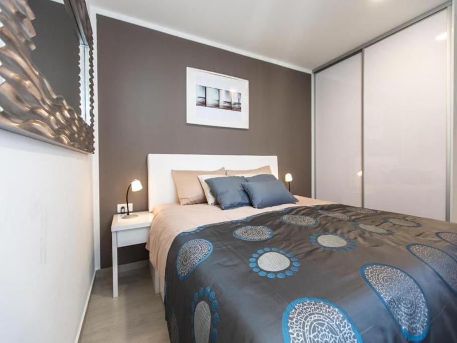 Bleu Villa - Three Bedroom Villa With Balcony And City View ดูบรอฟนิก ภายนอก รูปภาพ